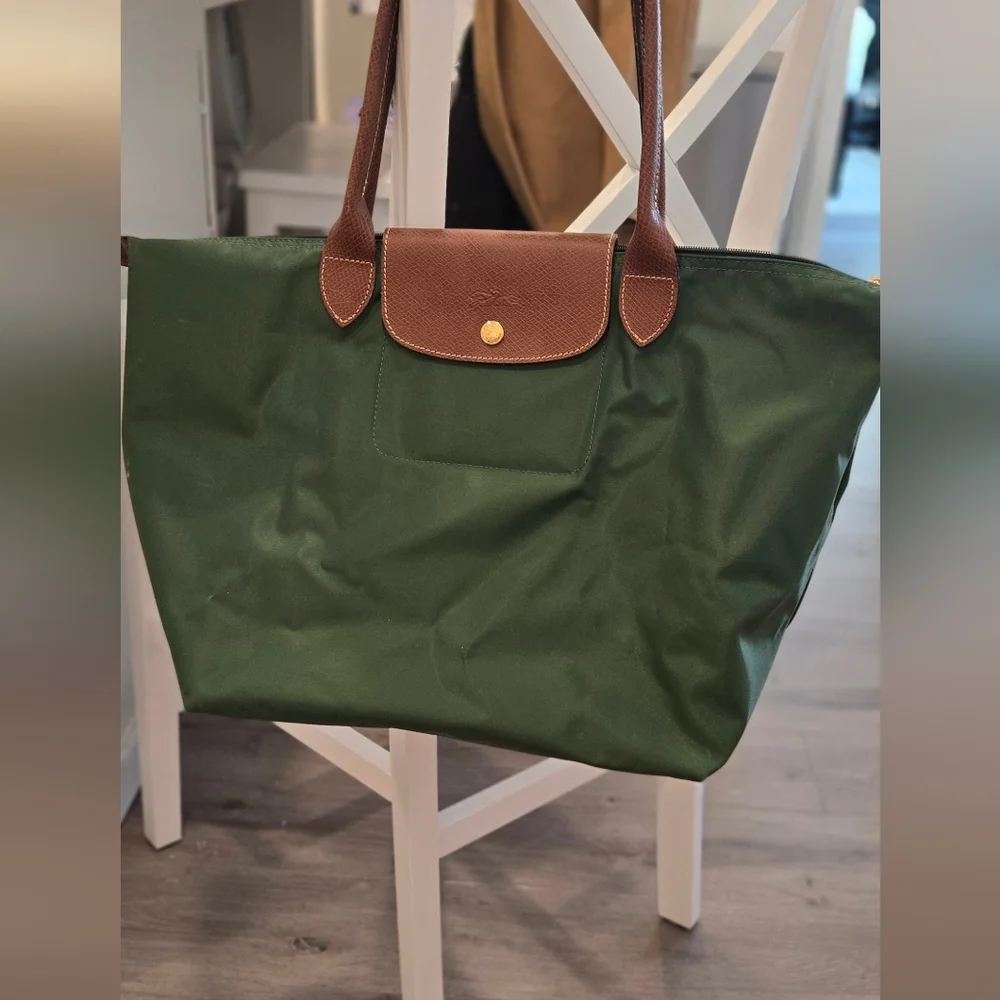 Longchamp Tote In British Green - Worn Once. Like New. - Picture 2 of 4